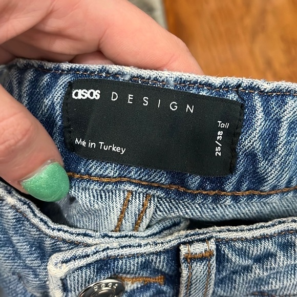 ASOS High Rise Distressed Wide Leg Light Wash 90s Jeans - Picture 10 of 12